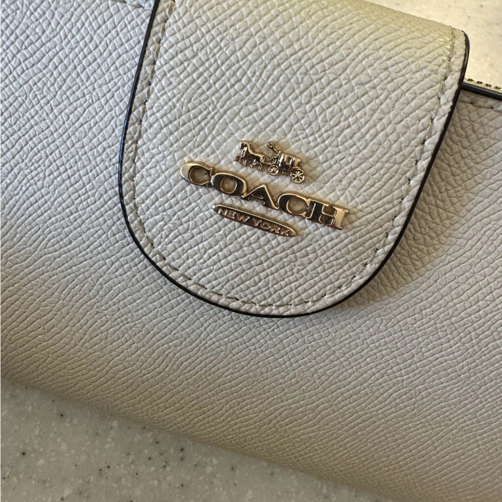 Coach Off-White Leather Wallet & Crossbody